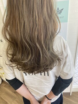 エヌプラス ヘアー(N+ hair) 結んでもキレイなハイライト