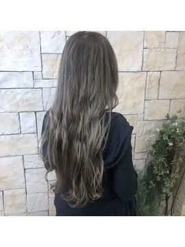 フォルテ 島田店 ハイライトグレージュカラー