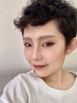 エムハチ(M8) ハンサムショートスタイル