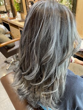 エルバイシオン(aile by sion) グラデーション×ハイライト×ダークアッシュ/30代/40代/50代