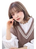 くびれ外ハネボブ【ミルクティー　フェザーバング】