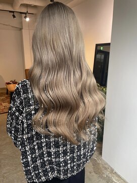 メリー オオサカ(Merly Osaka) 艶々ロングのハイトーンが可愛い！_milk tea beige_