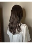 オリーブグレージュ
