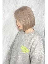 リア 大阪梅田(Ria)&nbsp;～ミルクティーべージュ　前下がりボブ～【Ria 大阪 梅田】