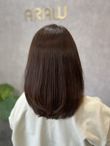 アロウ(ARAW) ワンレンベースでも重く見えにくいシルエットとカラー