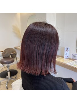 シー(she.) ボルドーカラー×外ハネ＃桂