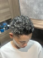 スウェルホワイト(SWELL WHITE)&nbsp;極道パーマ