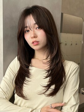 オムニス 表参道(Omnis) ザクザクレイヤーカットワンカールレイヤーバタフライカット20代