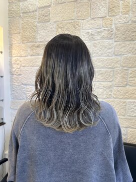 エアリー透明感グラデーション【東川口　ブリーチ】