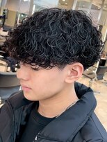 フィフス 大分(fifth)&nbsp;大分波巻きスパイラルパーマメンズカットラウンドマッシュつよめ