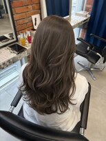 フィゼル 梅田茶屋町(fizelle)&nbsp;抜け感レイヤーロング（揺れる毛先のアンニュイウェーブ）