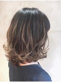 グレージュグラデーション くびれセミディ