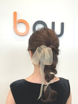 ヘアーアンドメイクアップ バウ(Hair&Make up BAU) 編みおろし