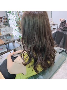 ミューズジャルダン(MUSE jardin) アッシュグレー×セミロング