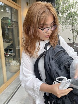 ミー(mii) ブリーチカラーアッシュブラウン