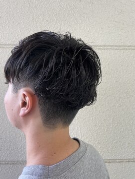 レオ 幸手(Leo) 20代30代韓流☆ツイストパーマショートマッシュアッシュブラック