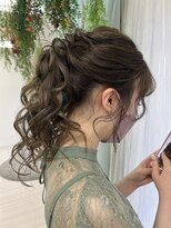 ブライダル ヘアメイク メリア(Bridal Hair Make MERIA) ふわふわポニー