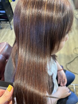 アローズ(arose) ストレートから4ヶ月でもツヤ持続