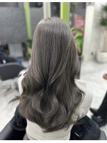 アルドーレフィエロ シンサイバシ(Ardore fiero shinsaibashi)&nbsp;ブリーチ無しで出来るオリーブグレージュ♪[白川幸太]