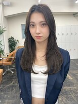 レイヤーカット　オージュア　オリーブグレージュ