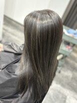 エスト 小倉(est) グレージュ/細めコントラストハイライト/ロング/髪質改善