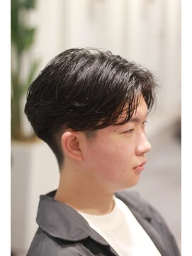 キングスマン トーキョー 国分寺(KINGSMAN TOKYO) フェザーパーマ／ニュアンパーマ