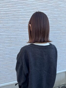 美容室 フォーリア Foglia 切りっぱなしボブ　ピンクブラウン