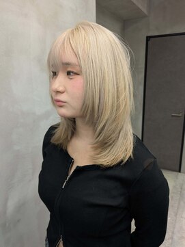 エント(ent) ホワイトベージュ＊ミディアムレイヤー