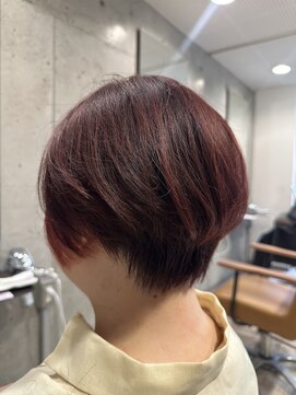 ヘアーアンドメイク ファット(Hair&Make PHAT) 大人可愛いショートインナーピンクカラー30代40代
