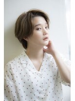 イグレックビス(igrek bis) IGREKBISエッジショート×イルミナカラー×イノアカラー×耳かけ