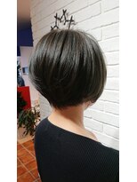 ヘア スパ ビューティー エールフォルム(HAIR SPA BEAUTY YELLFORME)&nbsp;前下がりショートボブ×ダークブルージュ