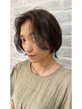 ラルマミット(lalma mit) 【アースカラー】ミニウルフ【くびれヘア】