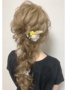 リアン(lien) ゆるゆわ編み下ろしヘア♪