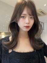 フォンズ(FONS)&nbsp;表参道＊シースルーバング 大人可愛いくびれミディアム 韓国ヘア