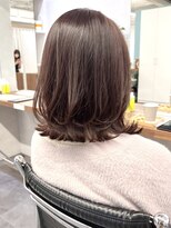 オウル(Owll) *くびれレイヤーカットふんわりボブピンクベージュ艶カラー*