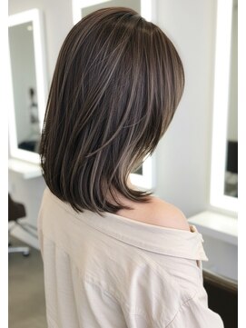 エル 新小岩(elu) 美髪/ワイドバング/レイヤーカット/くすみベージュ/新小岩駅