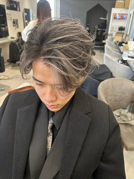 メンズサロン キング 枚方店(Men’s salon K!ng) 波巻きツイストスパイラルパーマ/フェザーパーマ/眉毛/メンズ