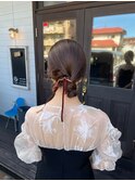 タイトなお団子ヘア