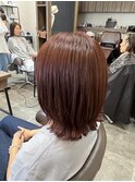 ピンクベージュ