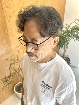 リノア 鵠沼海岸(LINOA) スパイラルパーマ/波巻きパーマ/サーフカール/フェード/ツイスト