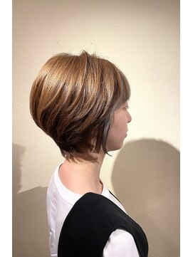 ヘアーグロウ ショートボブ　ミニボブ