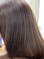 ランプ(Lamp)&nbsp;くびれレイヤー  白髪染め＆白髪ぼかし/縮毛矯正と髪質改善UP
