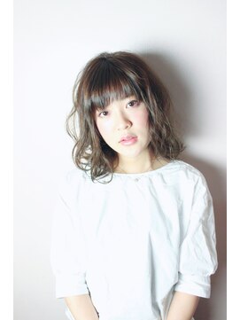 ユートピア(U topia) 夏のミディアムはパーマでボリュームアップ【ユートピア渡邉】