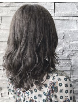 アールトゥーヘアー(art To Hair) 暗めのグレージュ