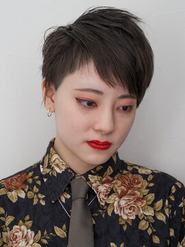 ブラウン(Brown+) アシメントリーショートスタイル