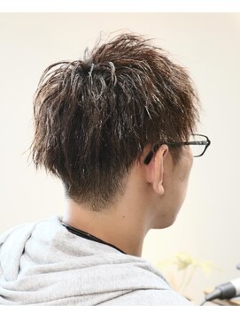 ウィスカーヘアー(whisker hair) ツイストスパイラル