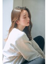 リコ リトル 室蘭(lico×little)&nbsp;センターパートがマッチ！ナチュラルロング