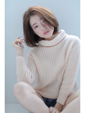 アリーズ シブヤ(ALLYS shibuya) 大人ボブ  ミストバング シルキーベージュ エアストレート