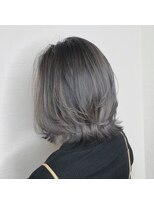 ルッソリベラ 池袋(Lusso libera)&nbsp;グラデーション　アッシュ　ホワイトアッシュ◎30代40代50代