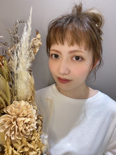 ルーズアップヘアアレンジ